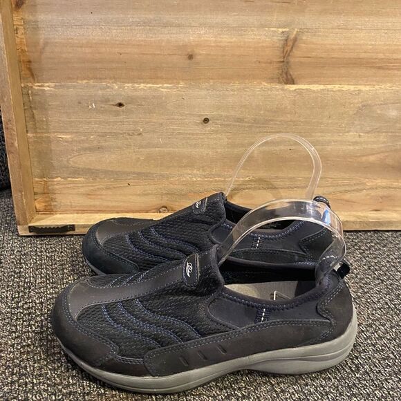 Easy Spirit Slide in Navy Sneakers - Picture 3 of 8